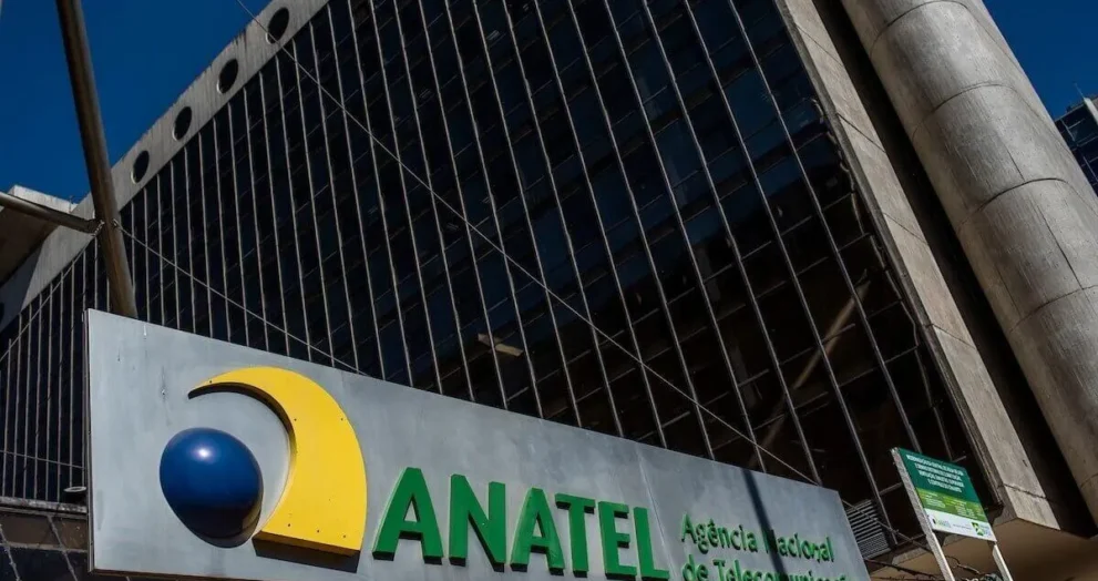 Anatel Pode Assumir Fiscalização das Redes Sociais no Brasil!