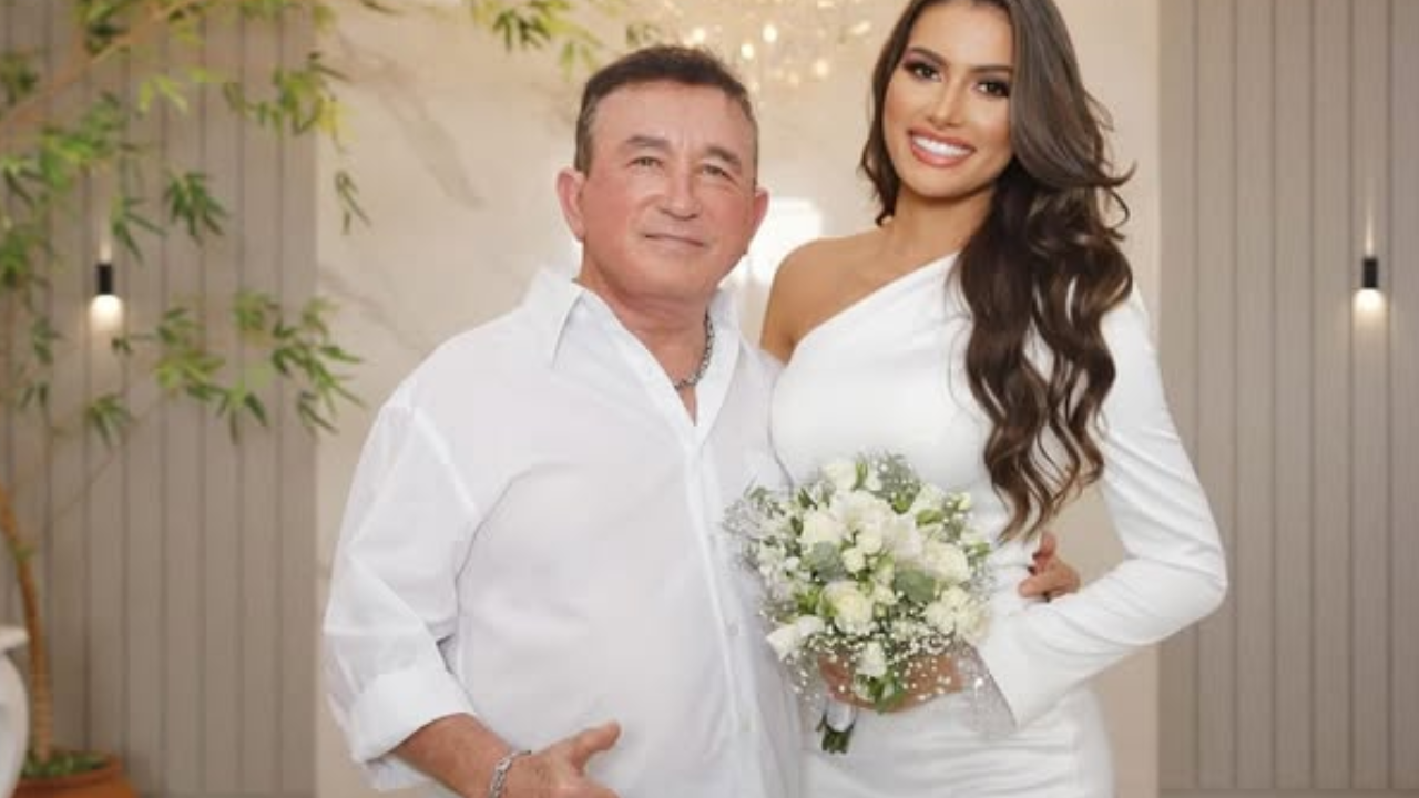 Casamento de Amado Batista com modelo 51 anos mais jovem
