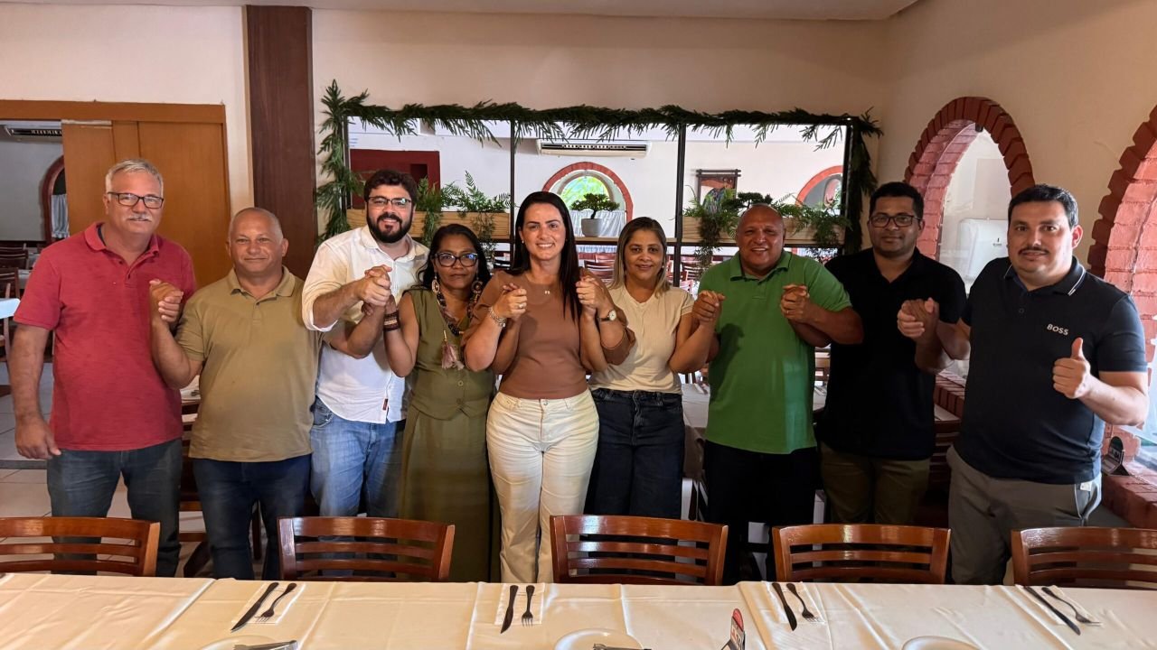 JATOBÁ VIVE UM NOVO MOMENTO POLÍTICO! A pré-candidata a Deputada Federal Juliana de Chaparral fortalece sua base em Jatobá-PE!