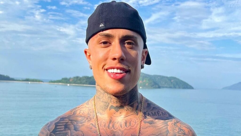 Não Sou Gay! MC Daniel aciona a Justiça após polêmica envolvendo humorista! A recente ação judicial movida por MC Daniel contra o influenciador