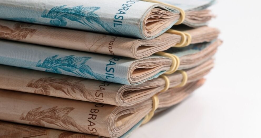 Bilhões de reais ainda estão parados em contas esquecidas