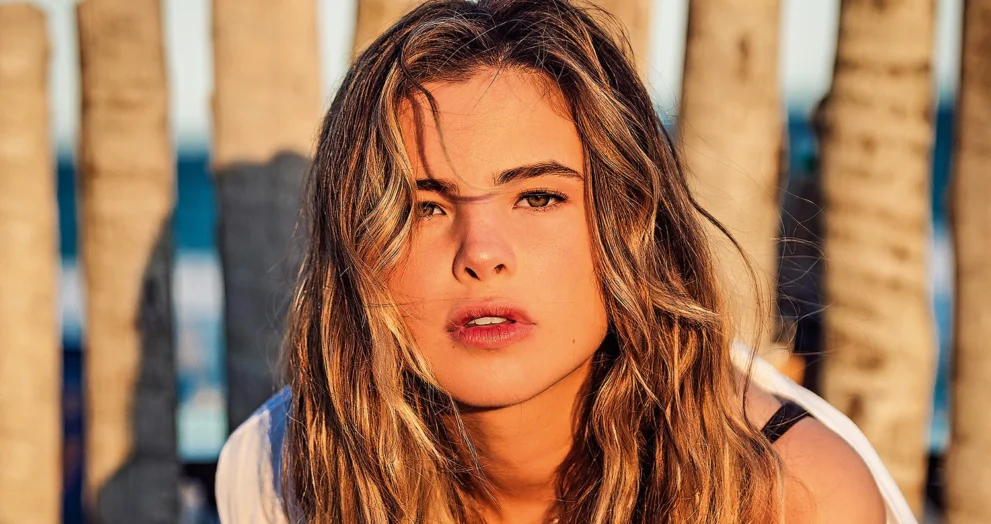 Giulia Be: A Festa Milionária em Castelo na França
